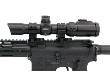 Luneta celownicza UTG 1-8X28 30mm CQB, 36-kolorów "Glass Circle Dot"