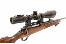 Luneta celownicza UTG 4-16x56 30mm AO, G4 Dot Reticle, montaż QD