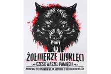 Koszulka Urodzeni Patrioci Żyli Prawem Wilka "Żołnierze Wyklęci" biała