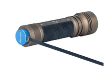 Latarka  OLIGHT SEEKER 2 PRO 3X XP-L HD CW DESERT TAN