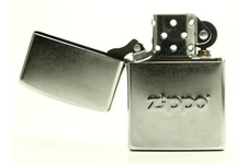 Zapalniczka ZIPPO Stamped, Street chrome