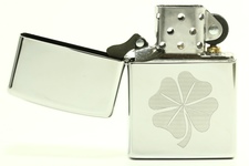 Zapalniczka ZIPPO Clover with Rays, High Polish Chrome