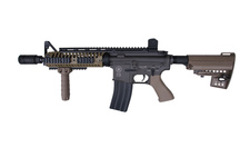 Replika karabinka szturmowego Lone Star Ranger SBR (Dark Earth)