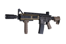 Replika karabinka szturmowego Lone Star Ranger SBR (Dark Earth)