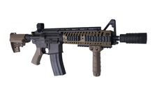 Replika karabinka szturmowego Lone Star Ranger SBR (Dark Earth)