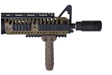 Replika karabinka szturmowego Lone Star Ranger SBR (Dark Earth)