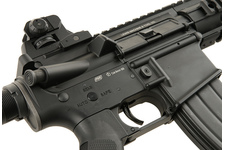 Replika karabinka LMT Defender CQC